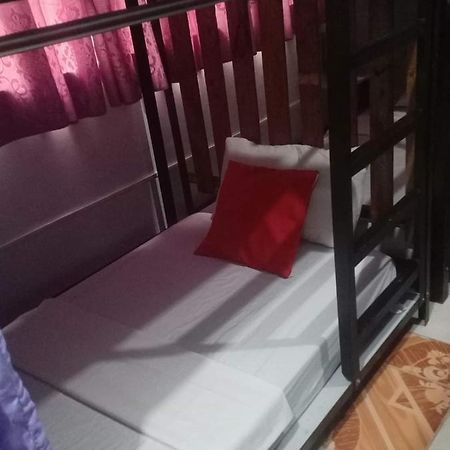 Lojed Sean Bed And Space Pasay Kültér fotó