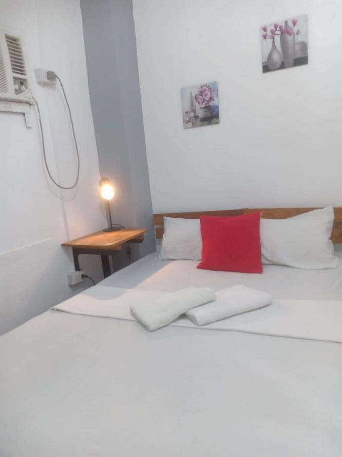 Lojed Sean Bed And Space Pasay Kültér fotó